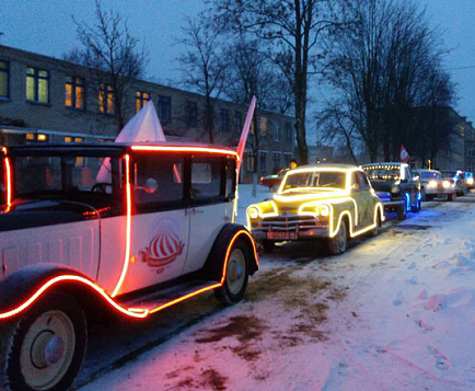 Благотворительный новогодний тур ретроавтомобилей концерна «Белгоспищепром»